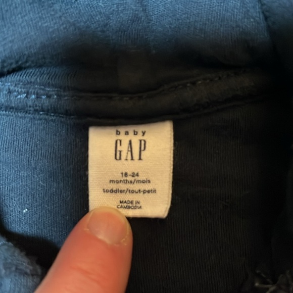 18-24M GAP hoodie - Picture 3 of 3